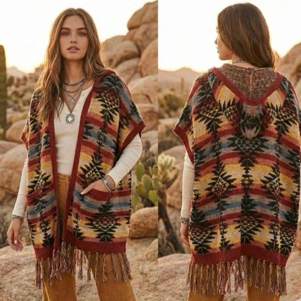 American Eagle Aztec Southwestern Hooded Poncho M Fringe Open Front Sweater Boho